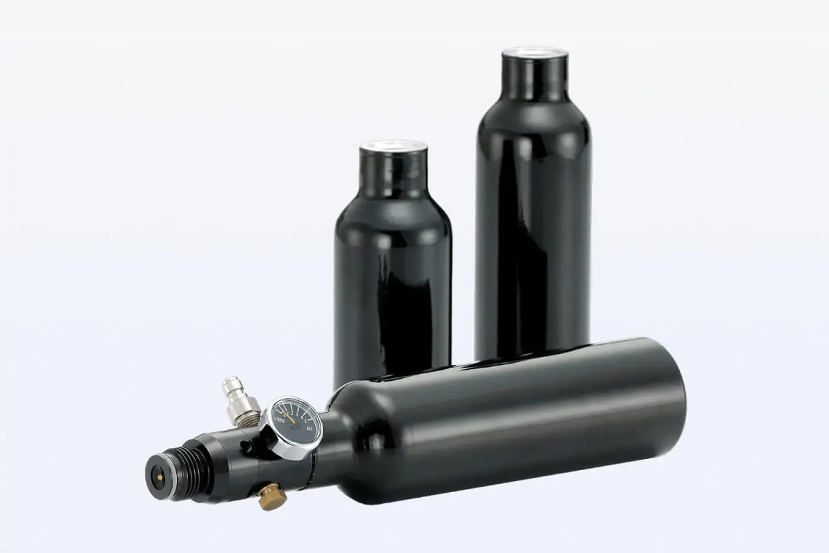 DCEC Cylinders HPA cylinders & regulators are perfect for VR training