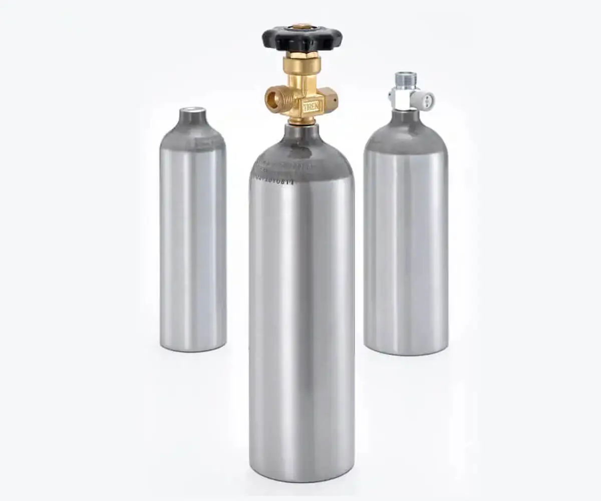 A one-stop source for your entire range of aquarium CO₂ tanks